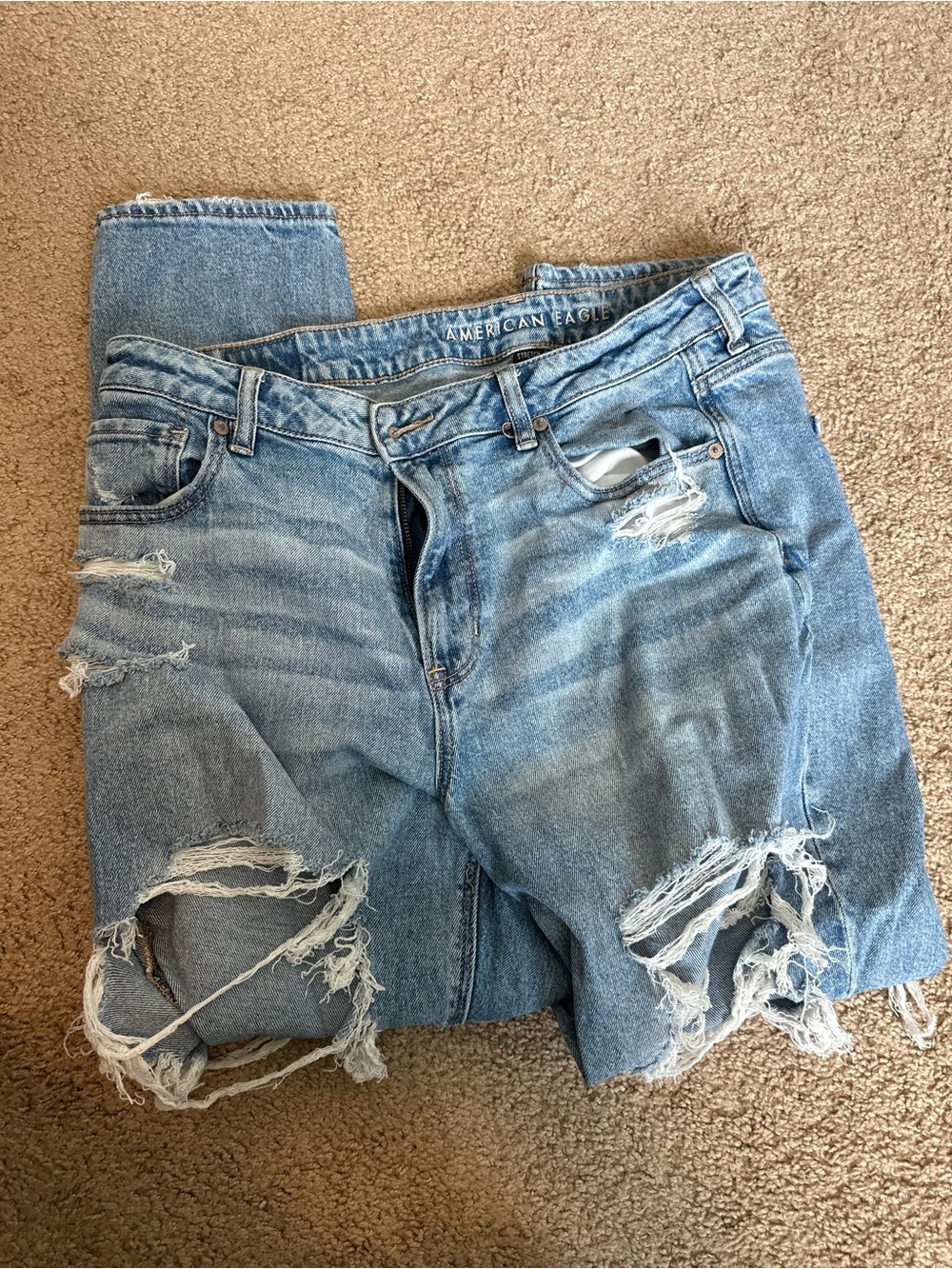 American Eagle Outfitters Light Blue Distressed Mom Jeans